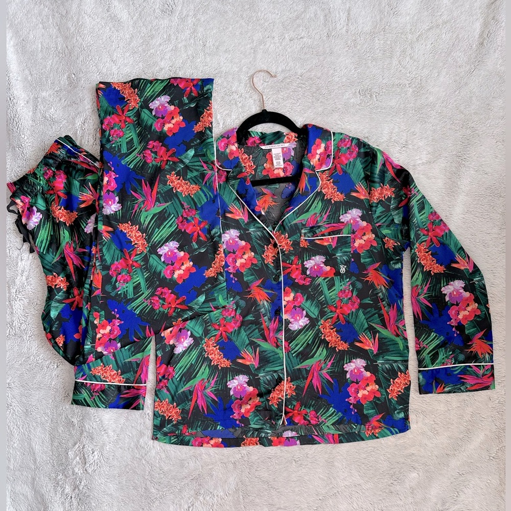 Victoria’s Secret Pajama Set size small